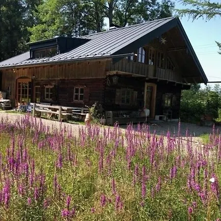 Huette Am Chiemsee 吉塔特埃姆吉姆
